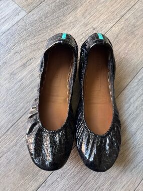 Tieks Black Patent Ballet Flats with Teal Heel Tab